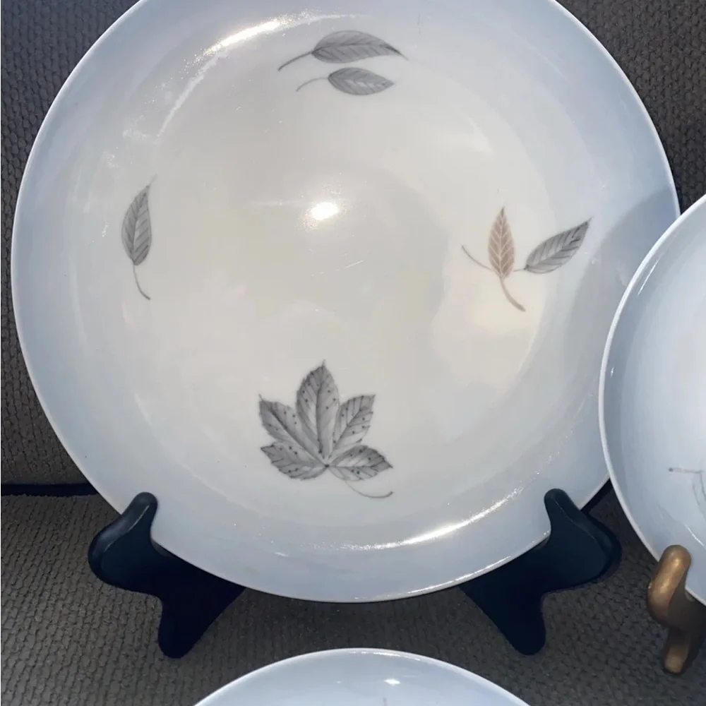 Bing & Grondahl Fine China-‎ FALLING LEAVES - 5pc Place Setting
